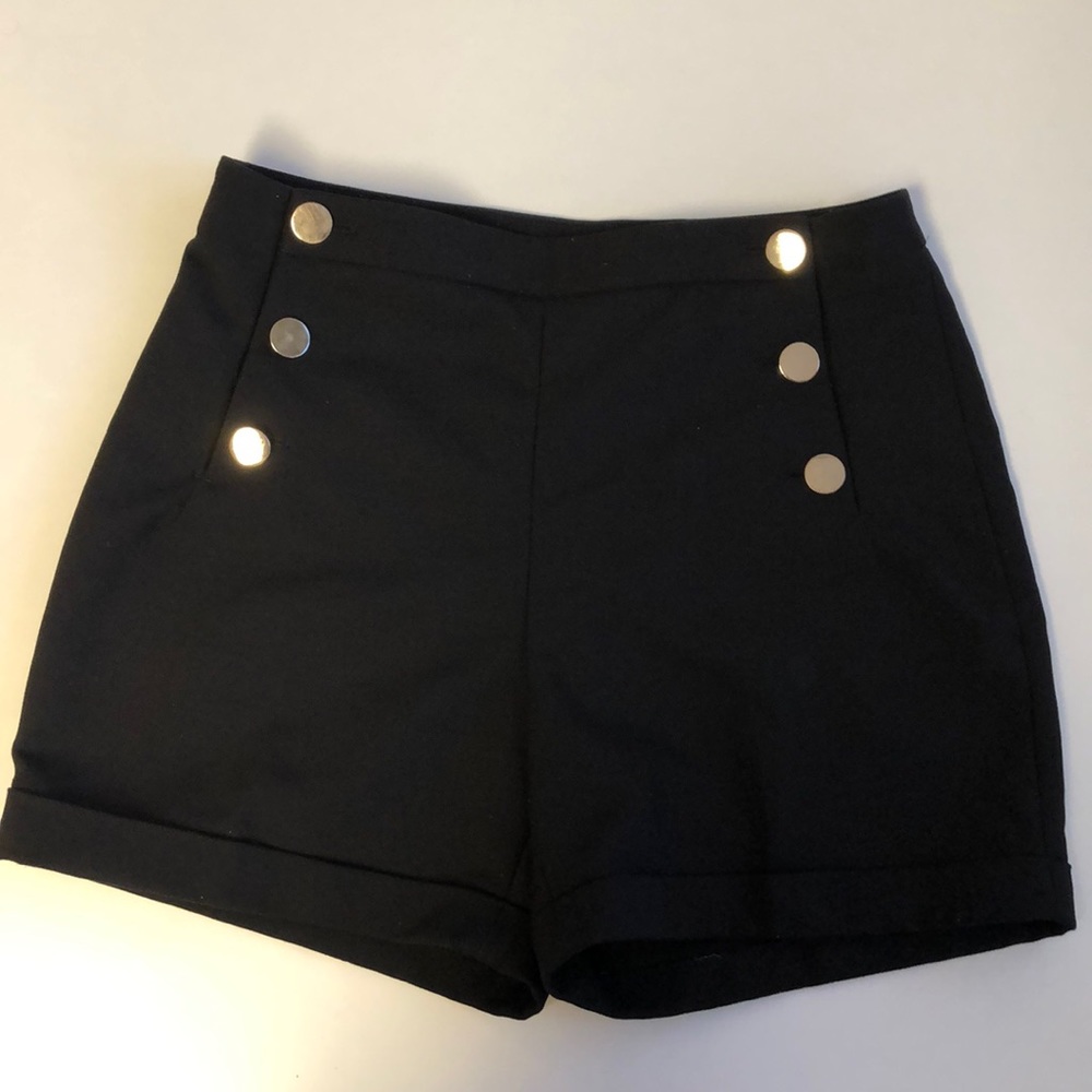 H&M | Women’s Black Tailored Shorts